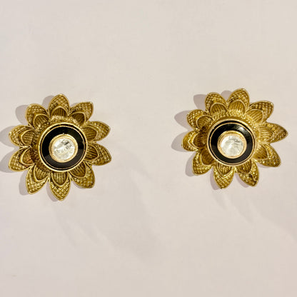 TRADITIONAL HANDCRAFTED INDIAN BRASS PEACOCK NECKLACE SET.